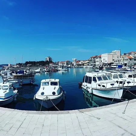 Center House * Vodice