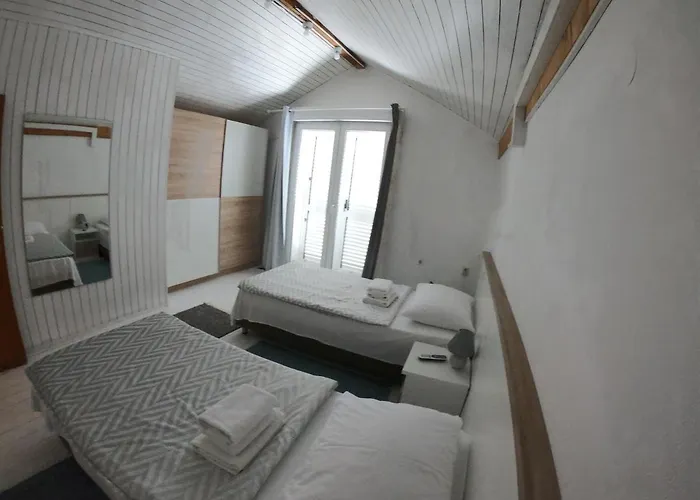 Center House * Vodice